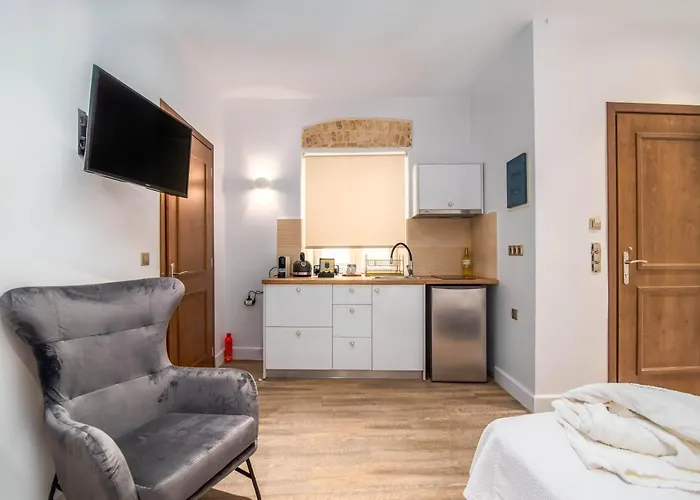 Curcumelli Luxury Suites - Πορτονι 2