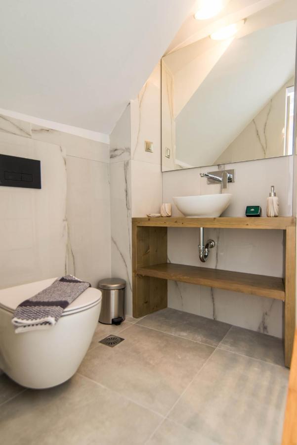 Apartment Curcumelli Luxury - πορτονι 2 *